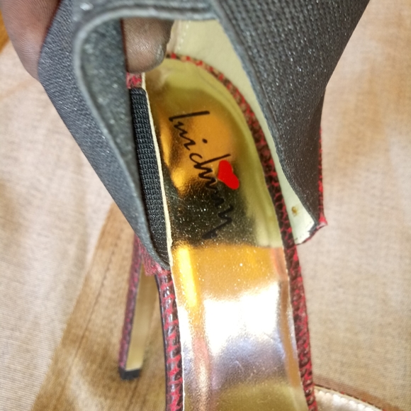 Lui Ching stilettos. Snake skin design - Picture 4 of 8